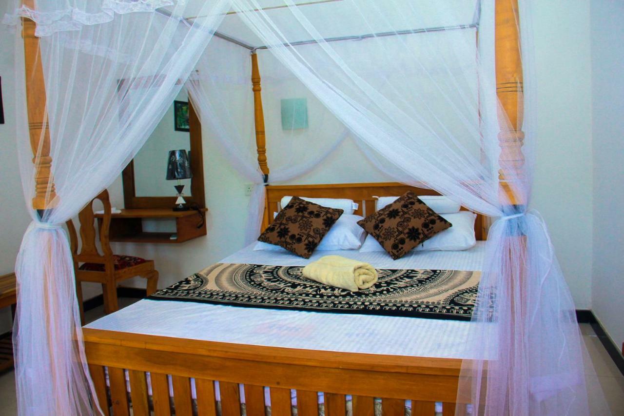 Hotel Thusitha S Nest Dikwella Exterior foto