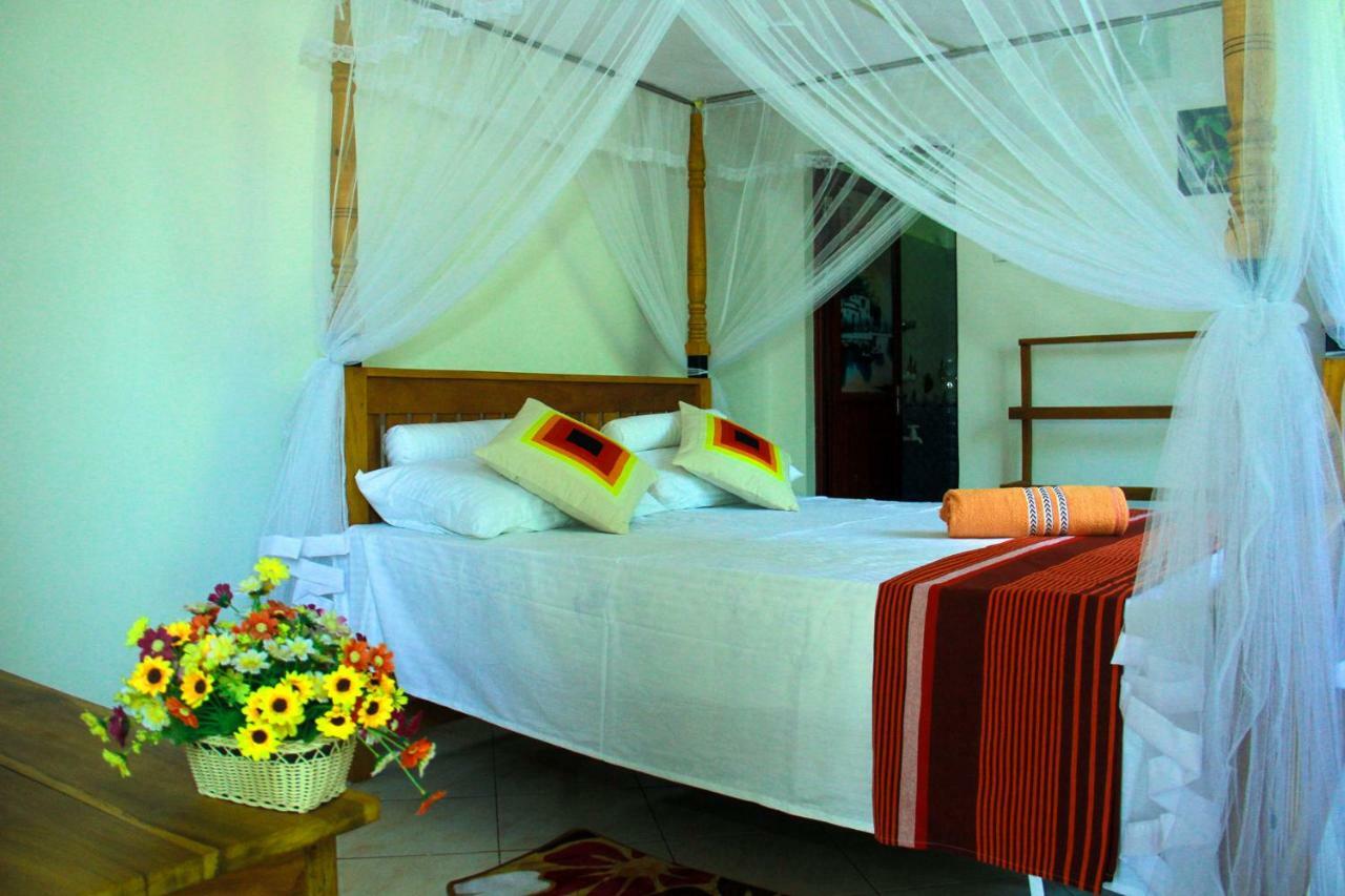 Hotel Thusitha S Nest Dikwella Exterior foto